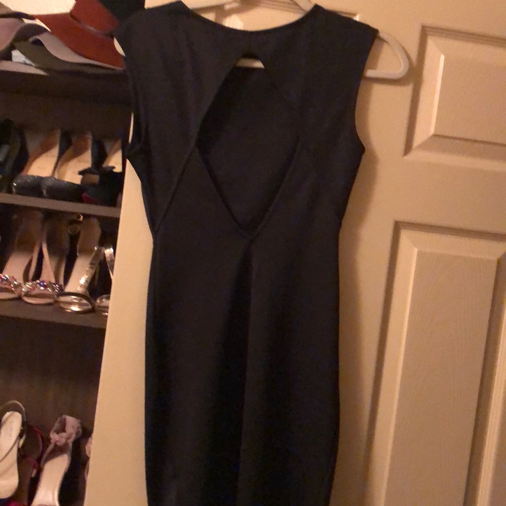 Black mini - Picture 2 of 3
